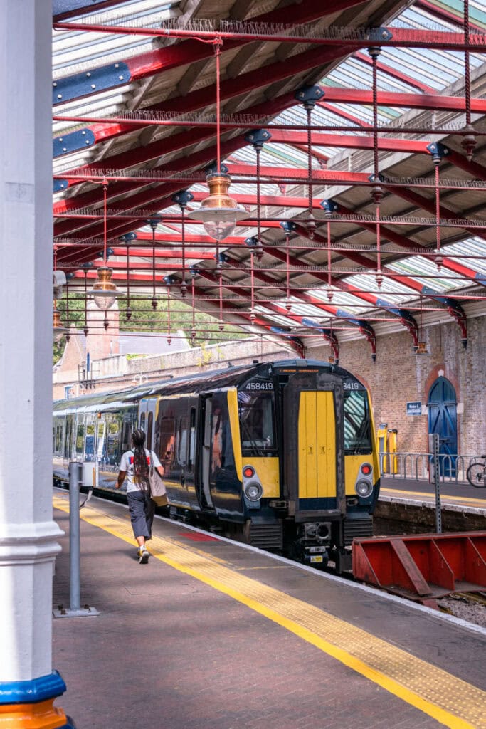 train at windsor station