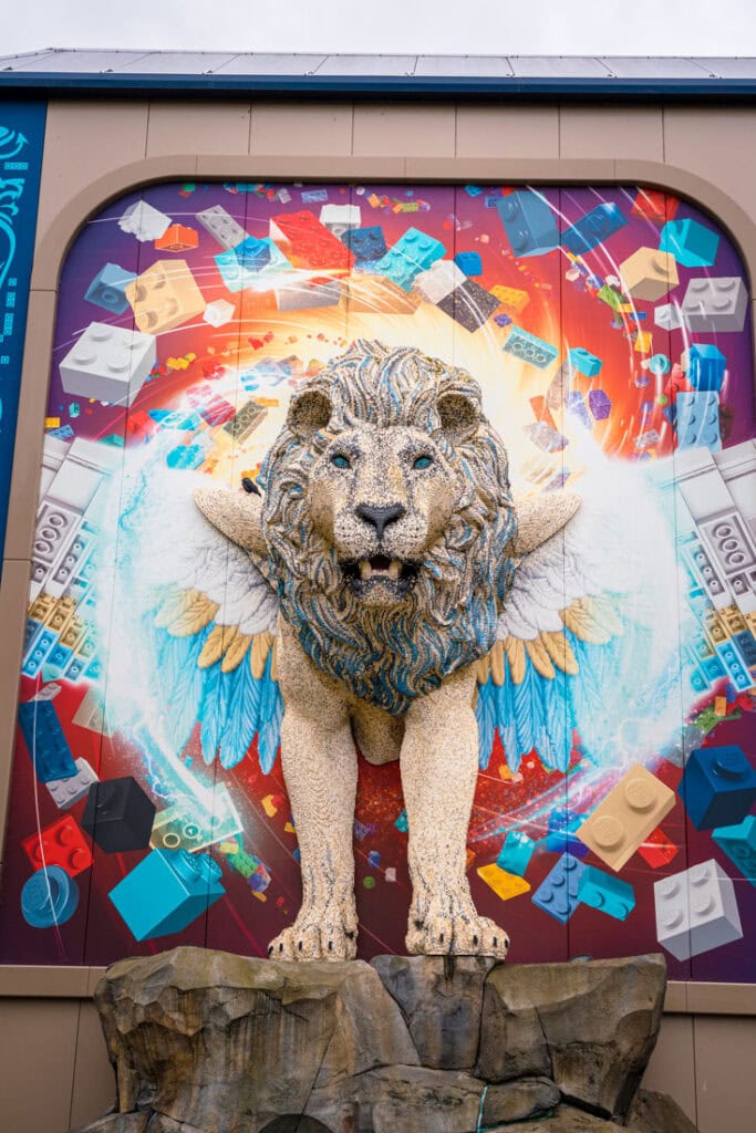 flight of the sky lion